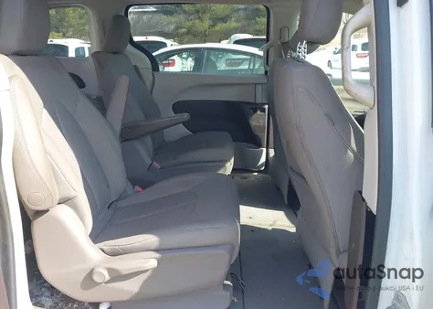 2020 Chrysler Voyager Lx z USA, uszkodzony, nr VIN 2C4RC1CG8LR279110